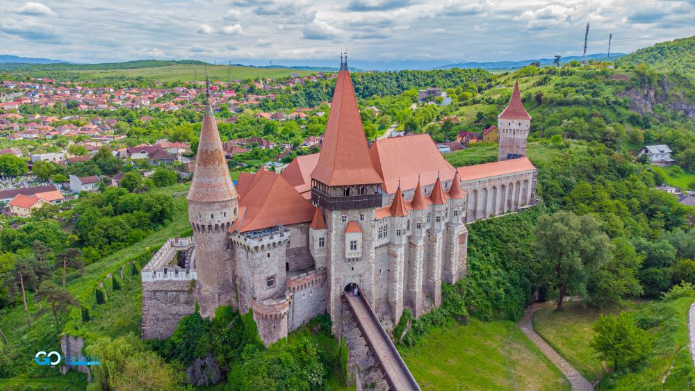 Castelul Corvinilor